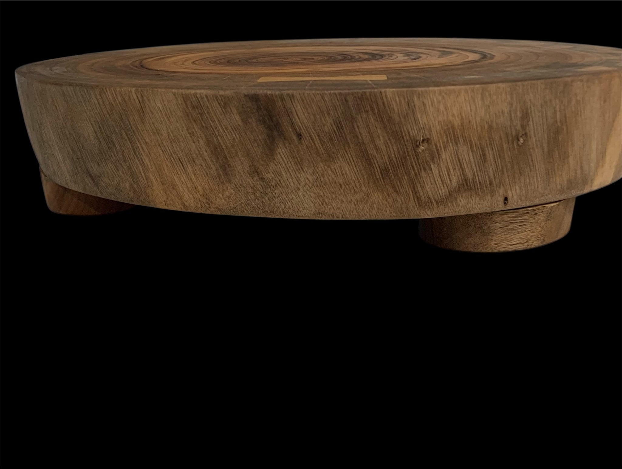 Camphor Rustic Round