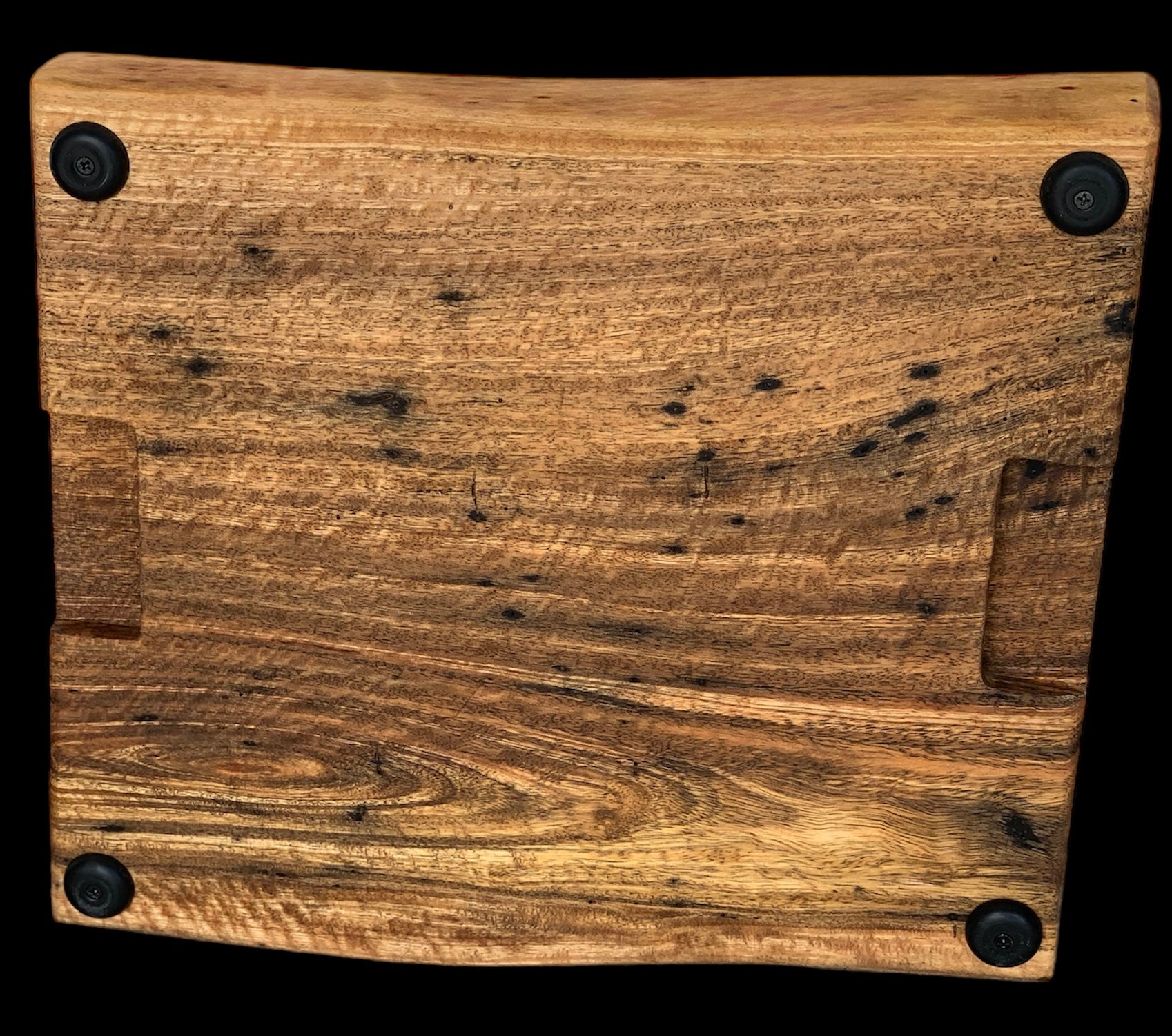 Mango Board with Recessed Finger Grooves