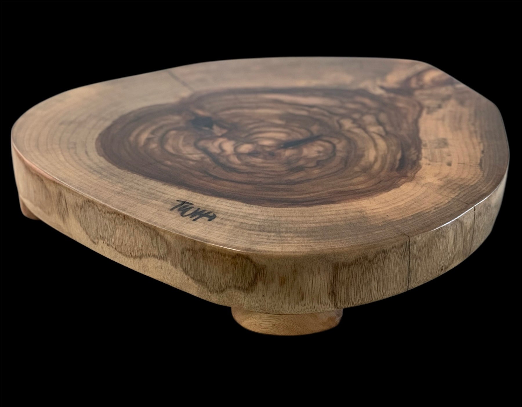 Camphor Rustic Round