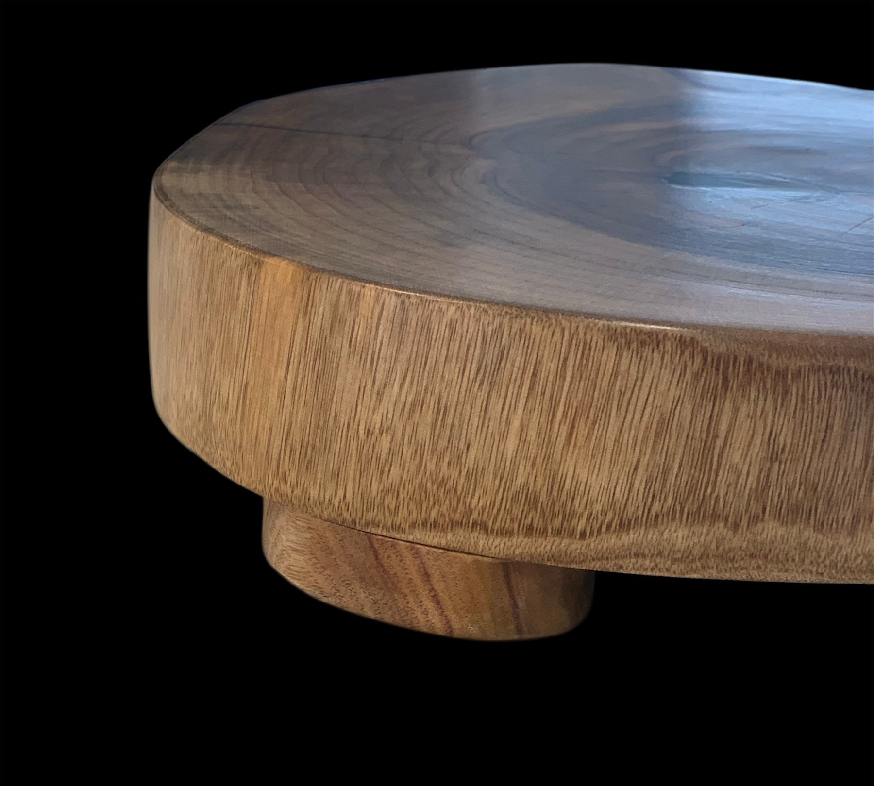 Camphor Rustic Round